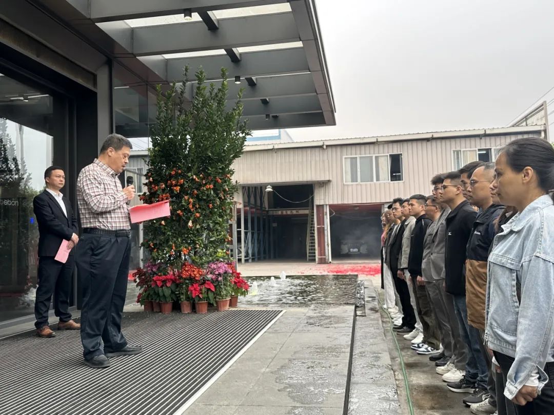 1739606726928889.jpg 2.jpg